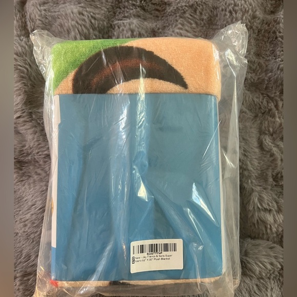 Super Mario Kids Plush Twin/Full Blanket, 62 x 90, Blue, Nintendo - Picture 7 of 8